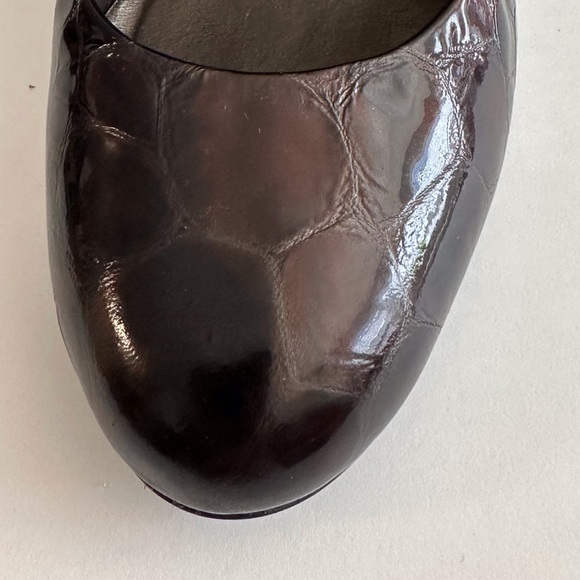 Stuart Weitzman Patent Leather Pumps Size 9 - Picture 3 of 9